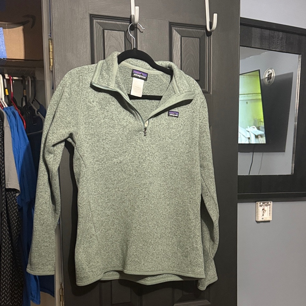 Patagonia Women's Heathered Green Zip-Up Jacket